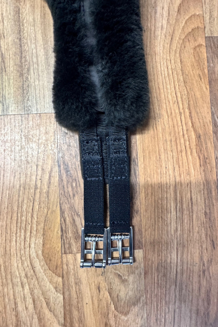 E.A. Mattes Lambskin Asymmetrical Slimline Stud guard