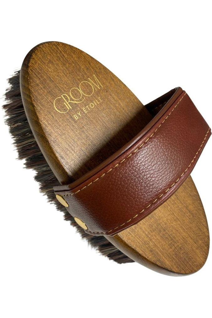Groom by Étoile - Beechwood Dandy Brush - Canterbury Saddlery
