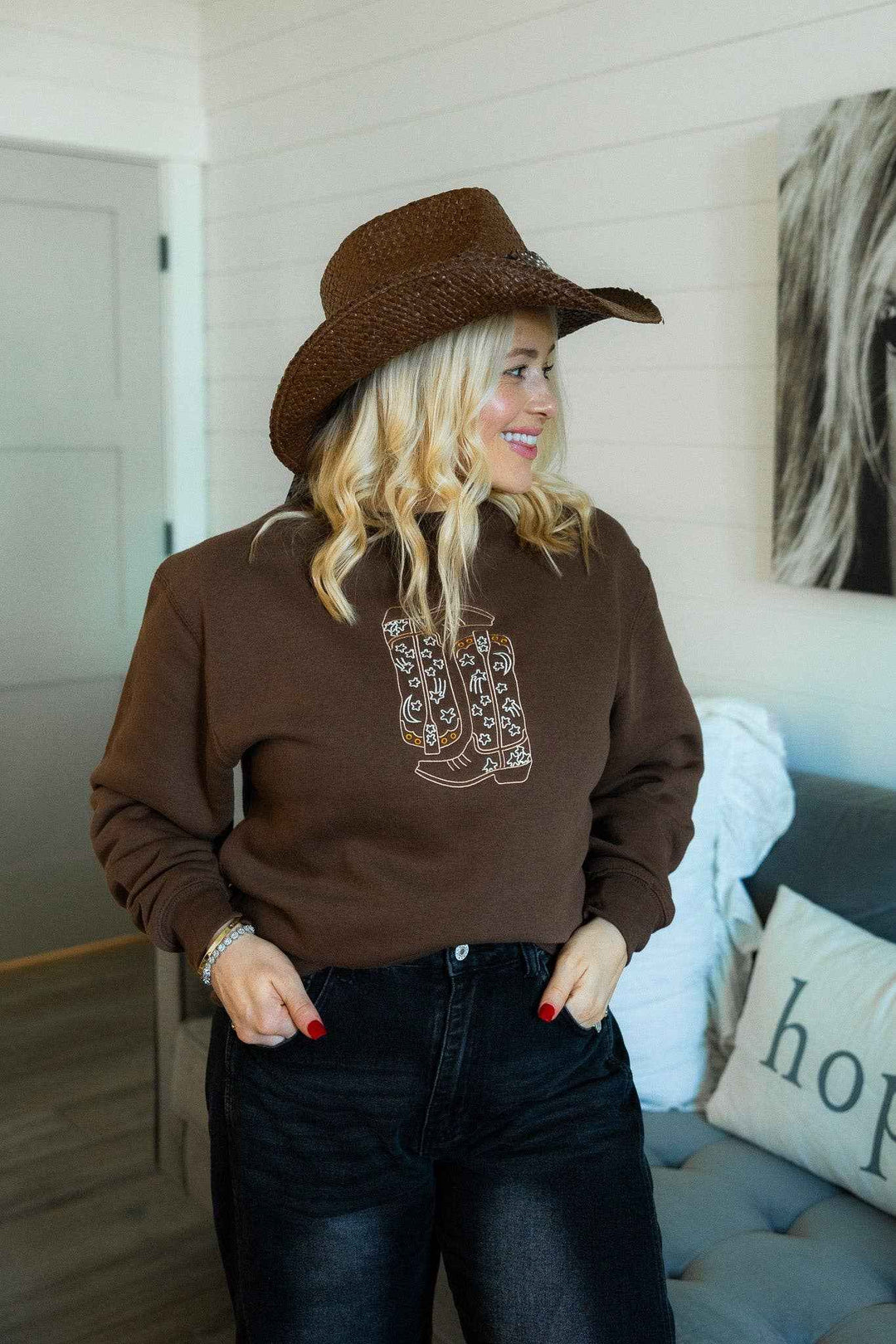 Cowgirl Boots Embroidered Sweatshirt: M