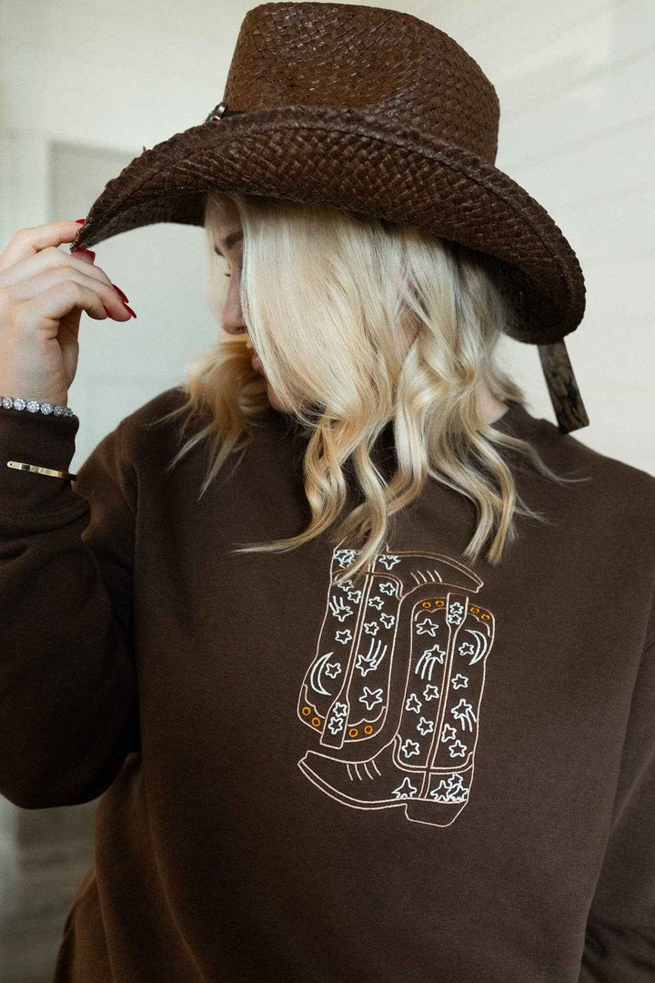 Cowgirl Boots Embroidered Sweatshirt: M
