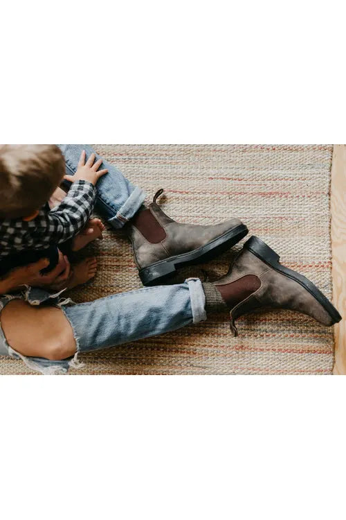 Blundstone Chelsea Boots Chisel Toe - Rustic Brown (Model 1306)