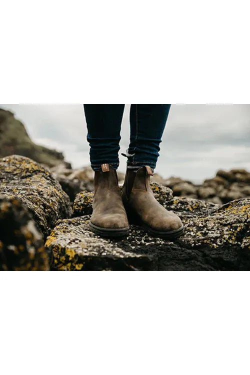 Blundstone Chelsea Boots - Rustic Brown (Model 585)