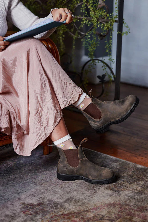 Blundstone Chelsea Boots - Rustic Brown (Model 585)