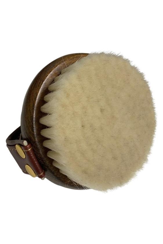 Groom by Étoile - Beechwood Face Brush - Canterbury Saddlery